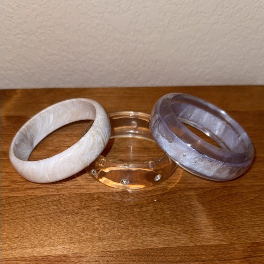 VTG Bangle Bracelet Lot Chunky
Neutral Tones Lucite Acrylic 2” Gray Tan Clear